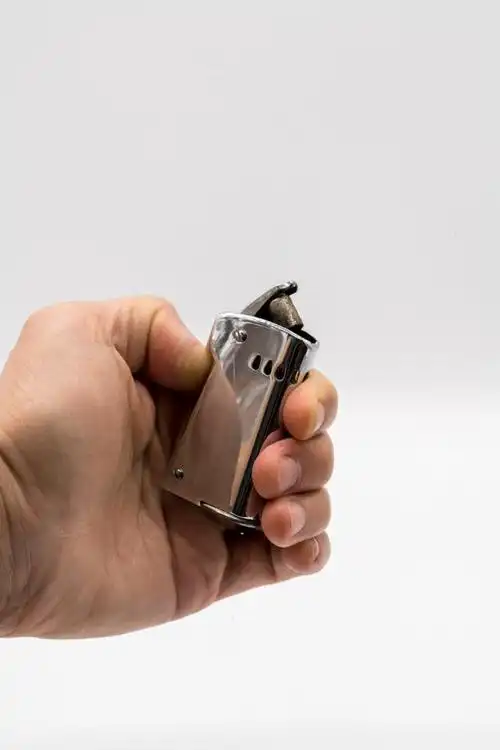 赛博朋克风设计,电弧打火还防风,拆解一款usb-c充电的打火机