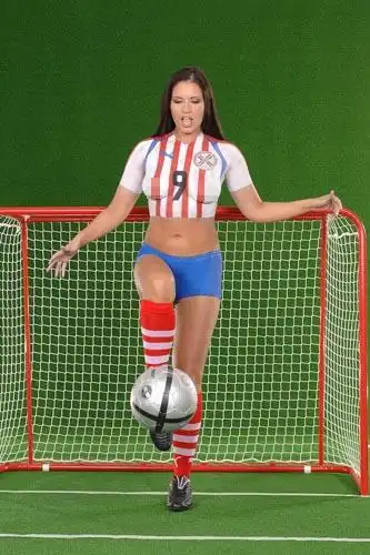 组图乌拉圭足球宝贝性感名模宝贝光彩亮人