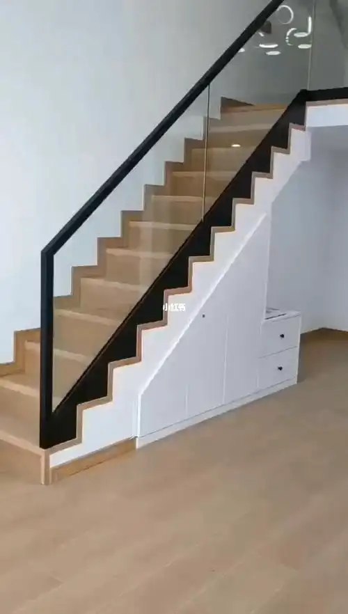 隔层楼梯简单好看