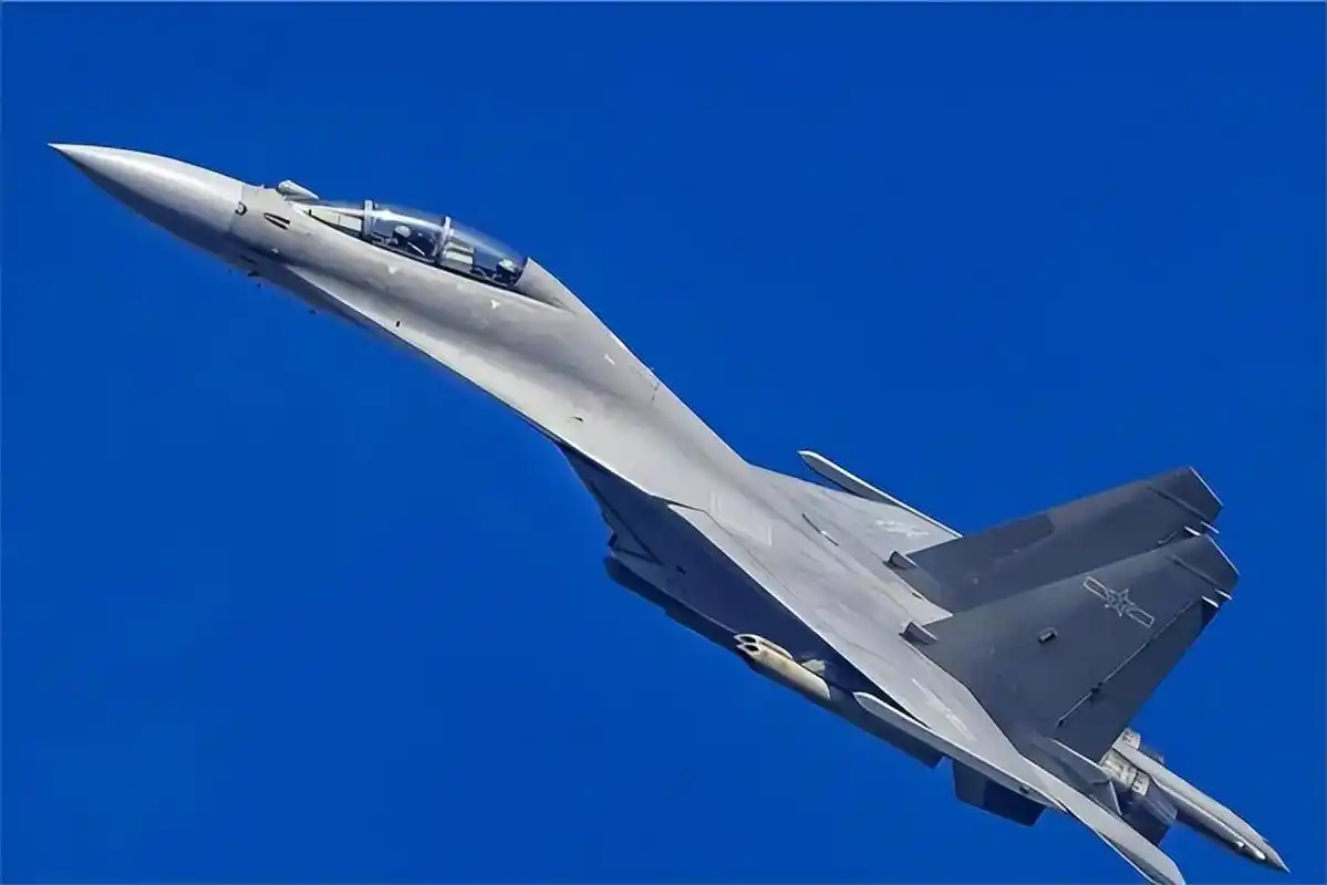 尤其是中国空军,在中国航空工业逐渐发展,空军建设思想转变的情况下