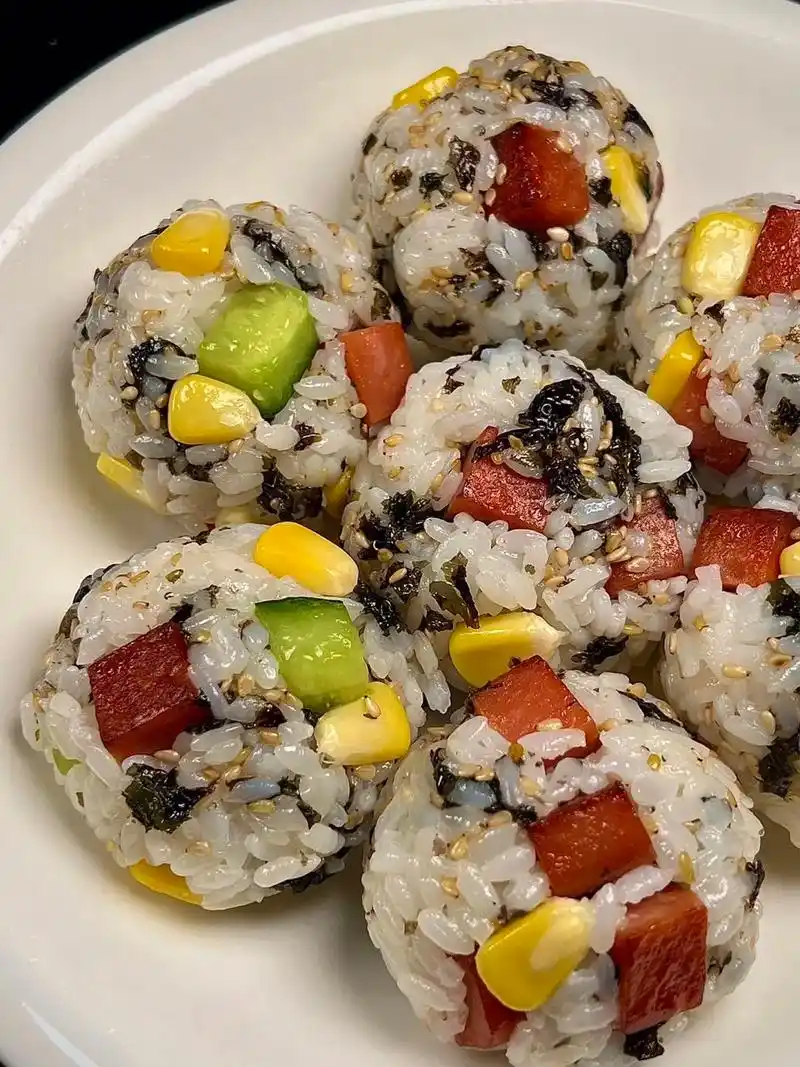 分享这个自制饭团好吃到哭