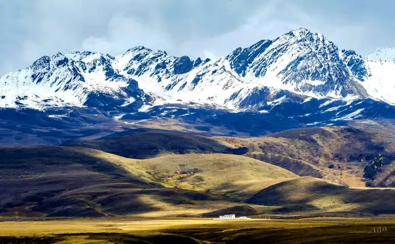 甘南,川西行(之五)一一雪山草原藏寨