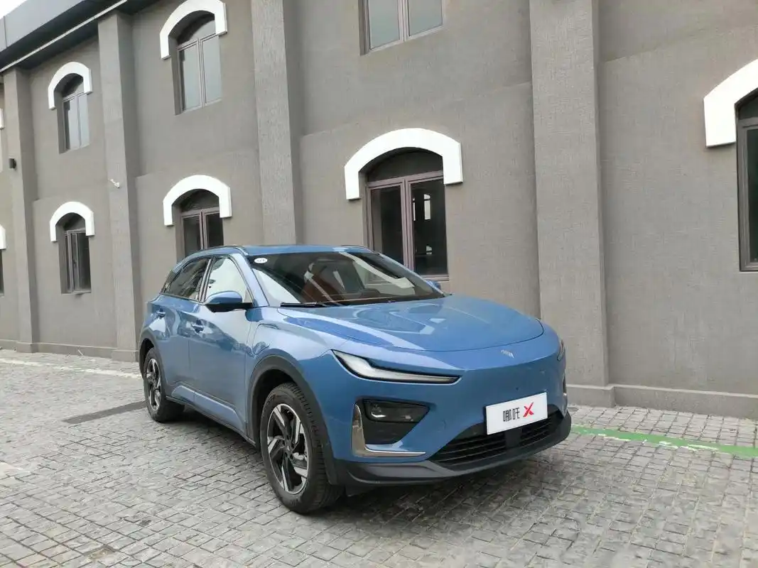 哪吒 x 是哪吒汽车推出的一款全新纯电 suv,售价10万左右,引起了广泛