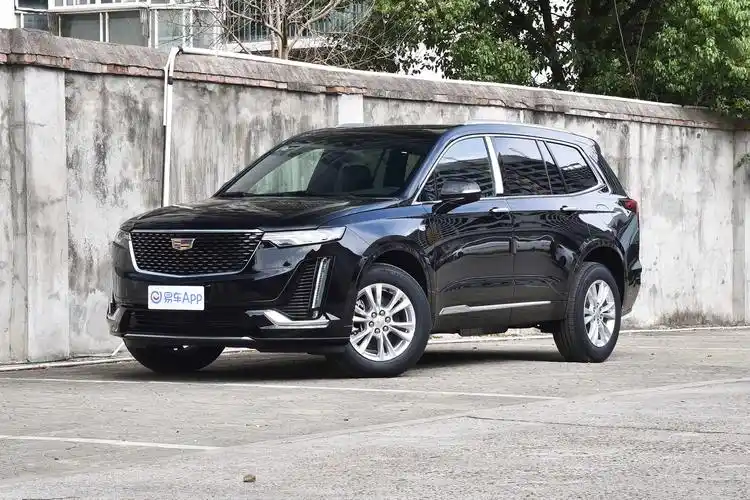 2022款 凯迪拉克xt6 轻混 120周年纪念版 2.0t 四驱风尚型 6座外观