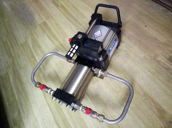 厂家直销ztv05气动增压器,气动 空气增压机,气动空气增压稳压泵