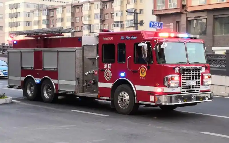 大力美式消防车出警汇编