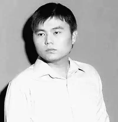 一个公务员突然挣了4100万把妻子吓坏了他竟是这样的当年明月