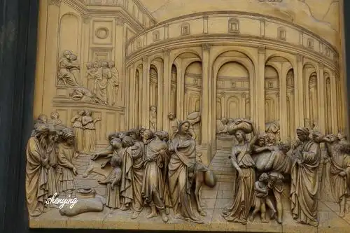 青铜门浮雕之一.