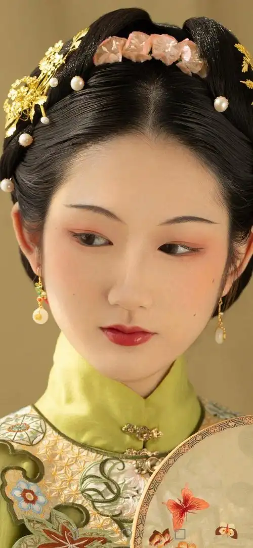 将眉毛化成小重山美妆博主玩转古代眉网友直呼古装剧需要你