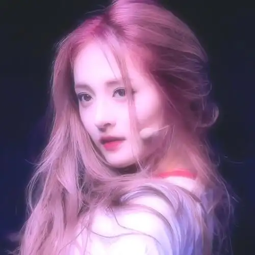 周洁琼爱豆头像