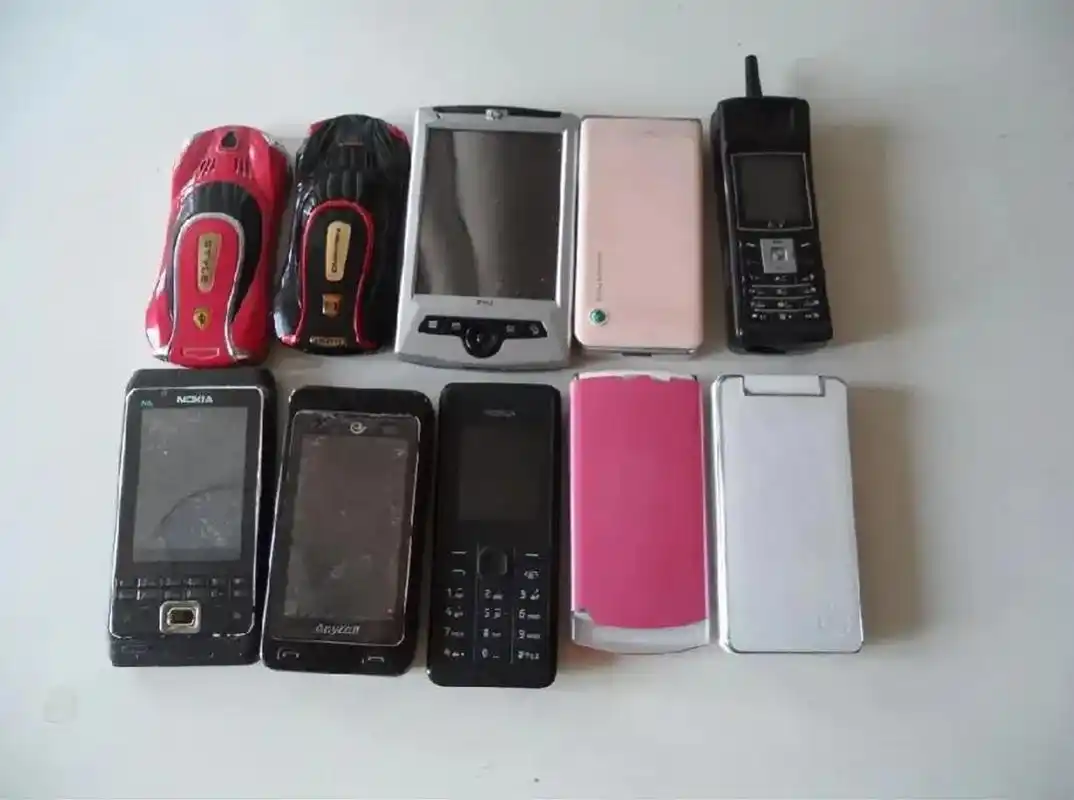 手机很破仍旧在用是什么体验作为一名手机爱好者,怎么会不关注手机的