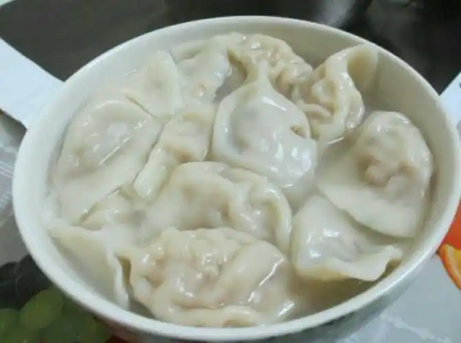 一碗水饺