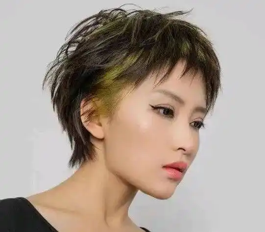 高人气的露耳短发发型,短发控们绝对不容错过