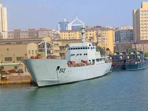 图文资料:073型中型登陆舰(玉登级)