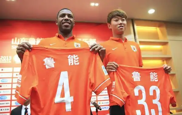 广州恒大再次入手国脚级球员,买的就比培养的更划算!_高准翼