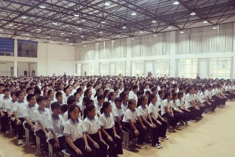 【凝心聚力 筑梦前行】单县 创新路中学开学典礼暨教师节表彰会