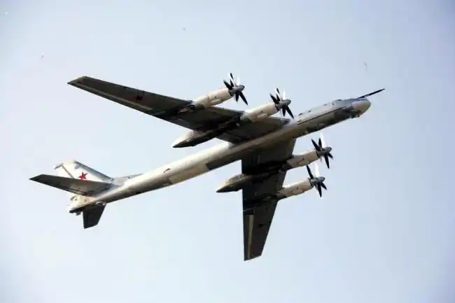 图-95"熊"式战略轰炸机 资料图片