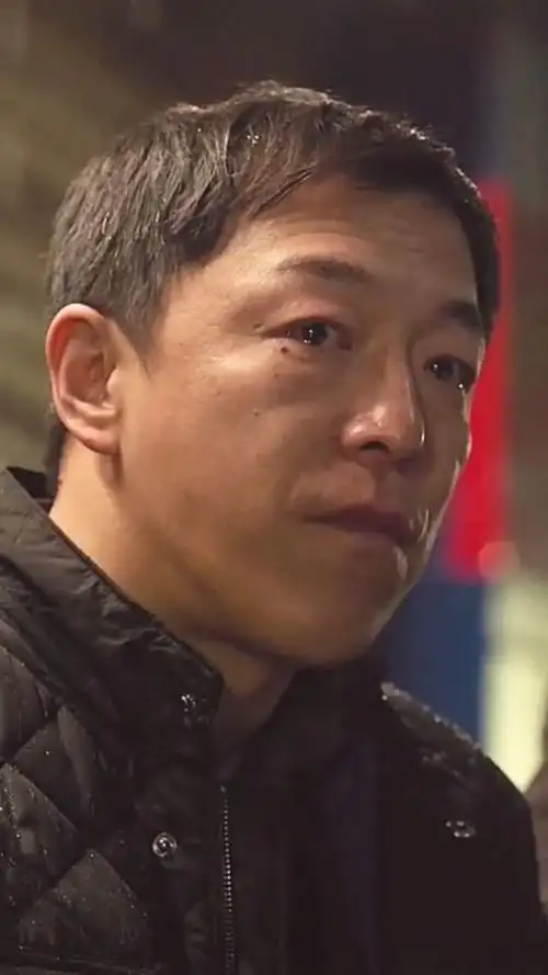 这就是一个男人,流泪的样子,看完扎心了!