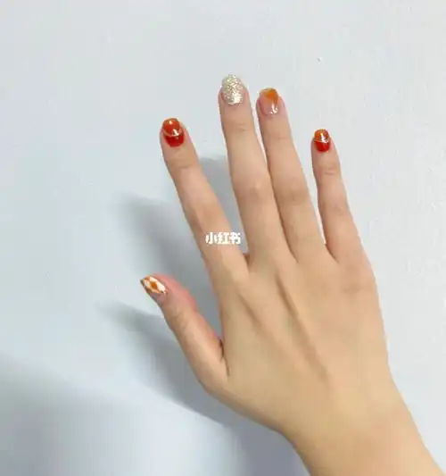 黄皮显白美甲色!97