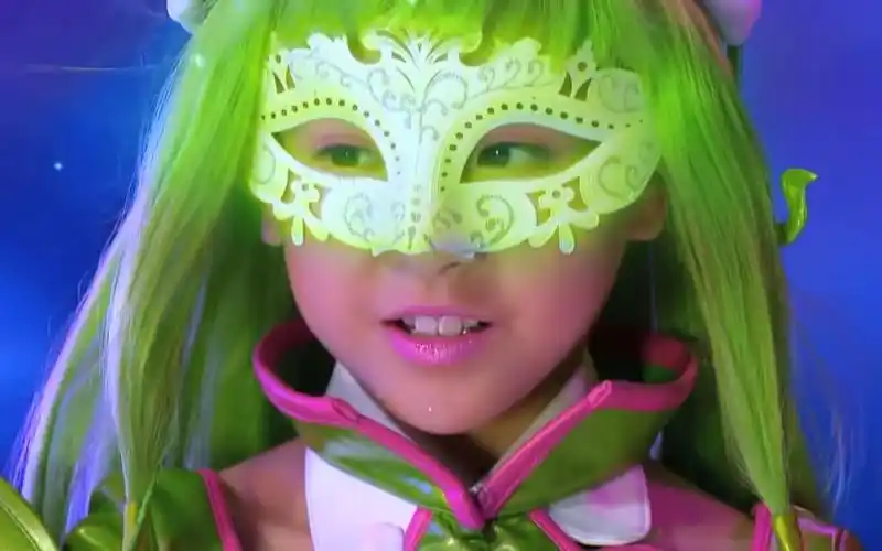 舞法天女朵法拉02:朵蜜天女被坏人围攻,法苏天女现身跳舞救她