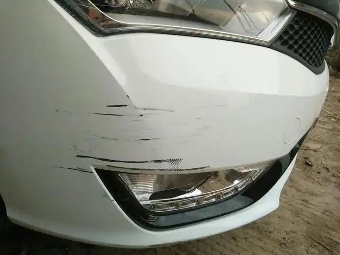 汽车划伤,补漆需要多少钱?