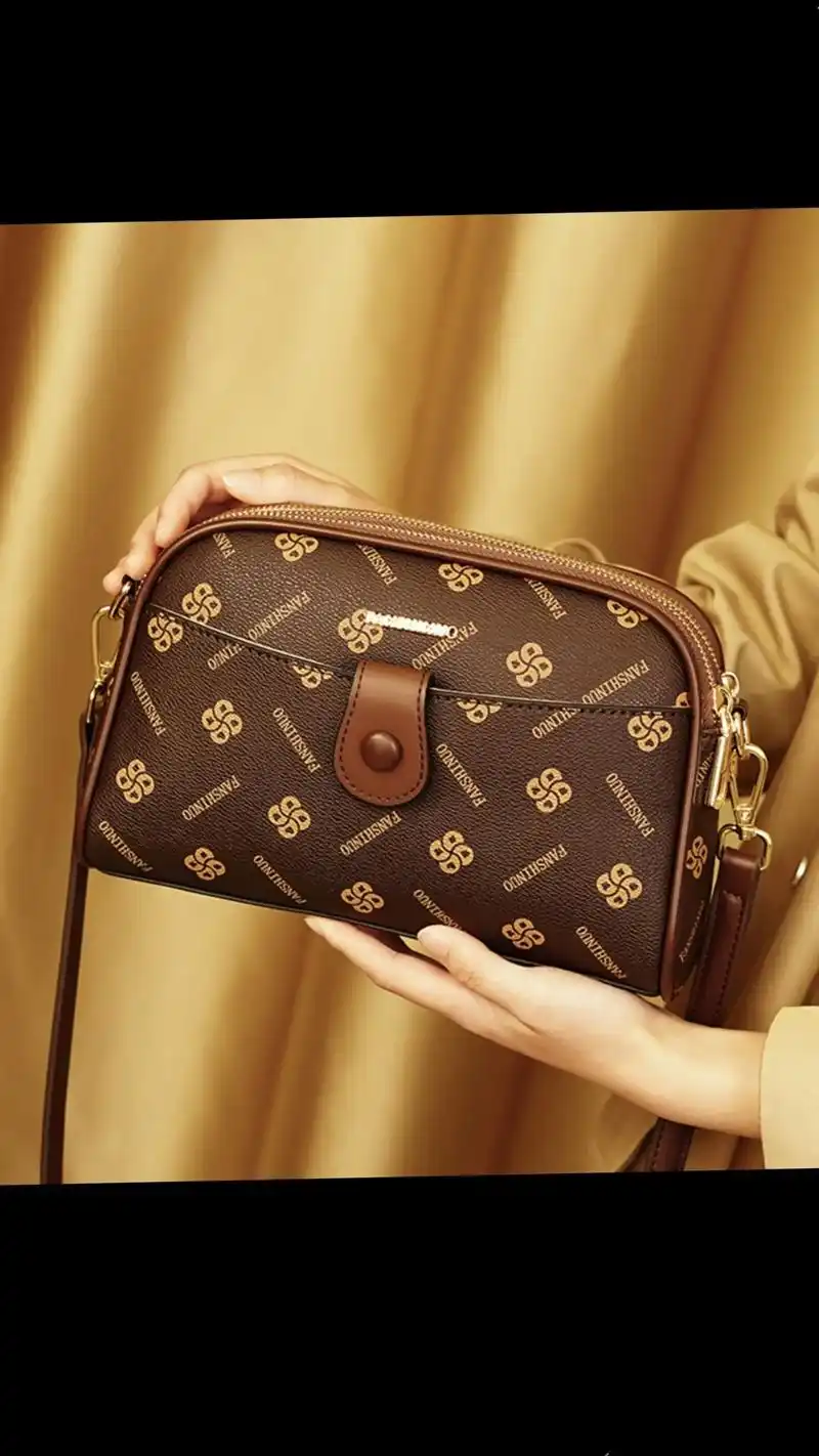 小巧时尚斜挎包78