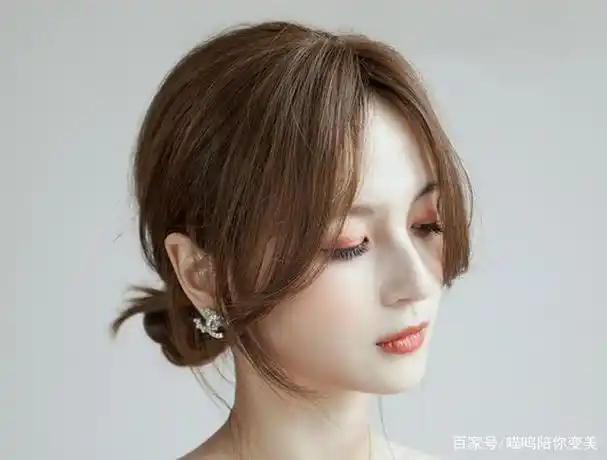 菱形脸适合什么发型学生女,请问15岁女生菱形脸做什么头发好看?