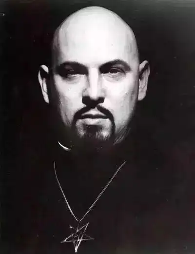 我们正在考虑杀两个小编祭天