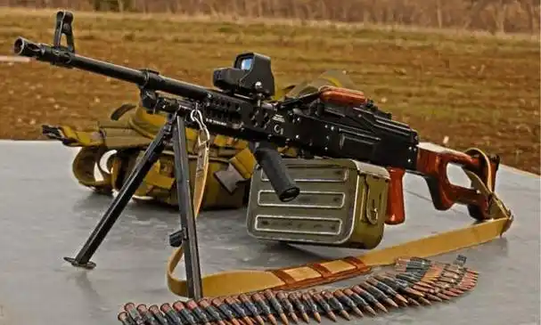 到了现在,pkm仍作为俄军的制式机枪之一,但数量并不是特别的多,还有