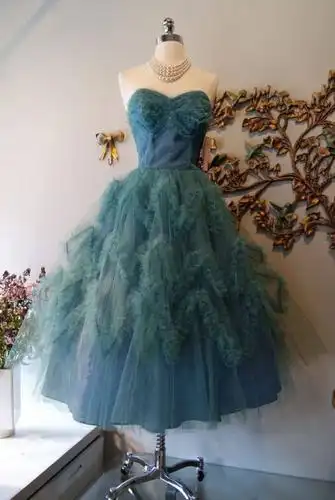 12,金牛座 金牛座的专属礼服,也就这套礼服可以降服小金牛啦哈哈哈