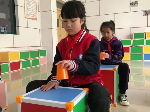 亳州一小——音"悦"我心中,杯子舞青春