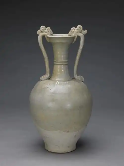 chinesevasewithdragonhandlestangdynasty唐代白釉双龙耳瓶