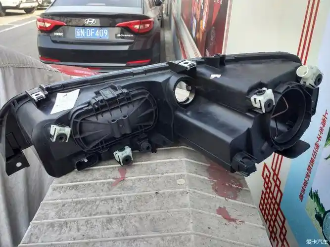 【图】这是大灯透气孔否?_1_机油专家_爱卡汽车