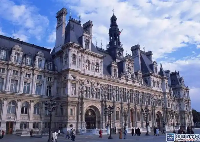 第36,巴黎第十一大学排名第41,巴黎高等师范学校排名第72,斯特拉斯堡