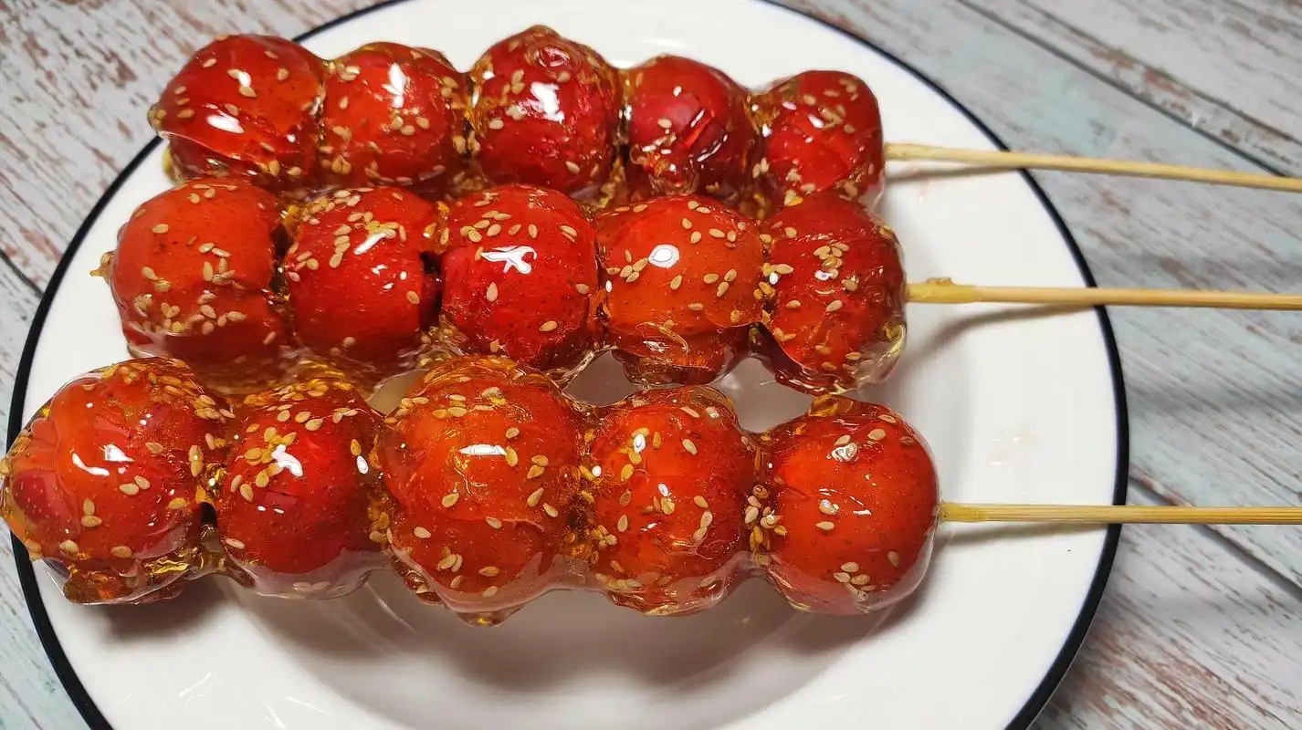 冰糖葫芦怎么做(冰糖葫芦怎么做视频教程)