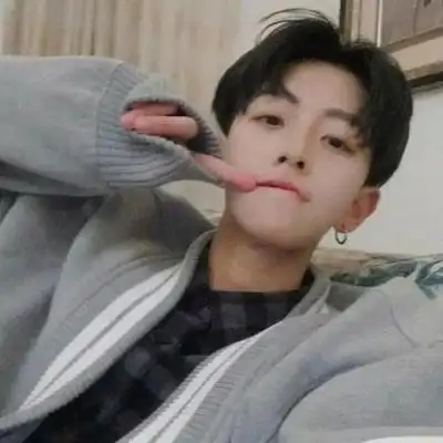 可爱呆萌男生头像 萌系小男生