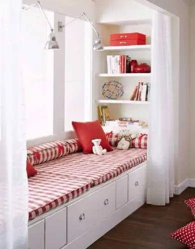 卧室梯形飘窗设计 打造时尚休闲卧室