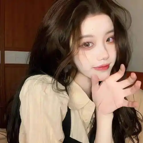 女生头像 | 最近超火的emo文案_情绪_世界_信息