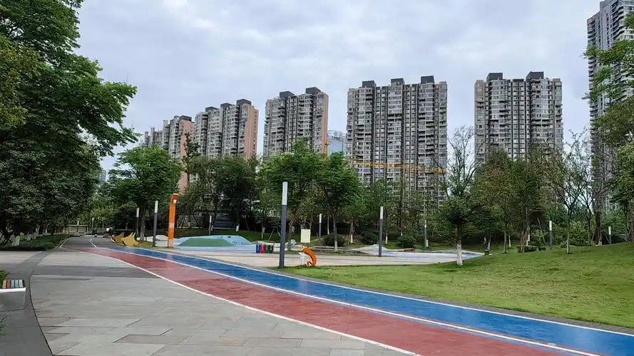 江滩公园钢琴步道反弹琵琶1