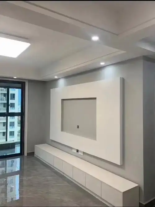 江水平师傅做的嵌入式电视背景墙大气耐看