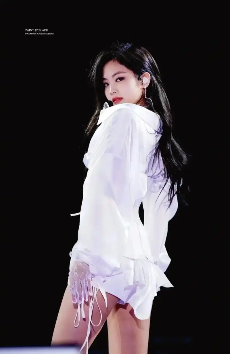金智妮.#blackpink #jennie 是她主动教秀秀 - 抖音