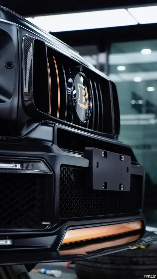 奔驰大g巴博斯套件天蝎排气