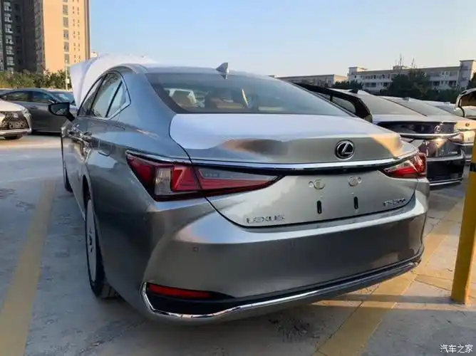 今日验车雷克萨斯es200超音速钛银豪华
