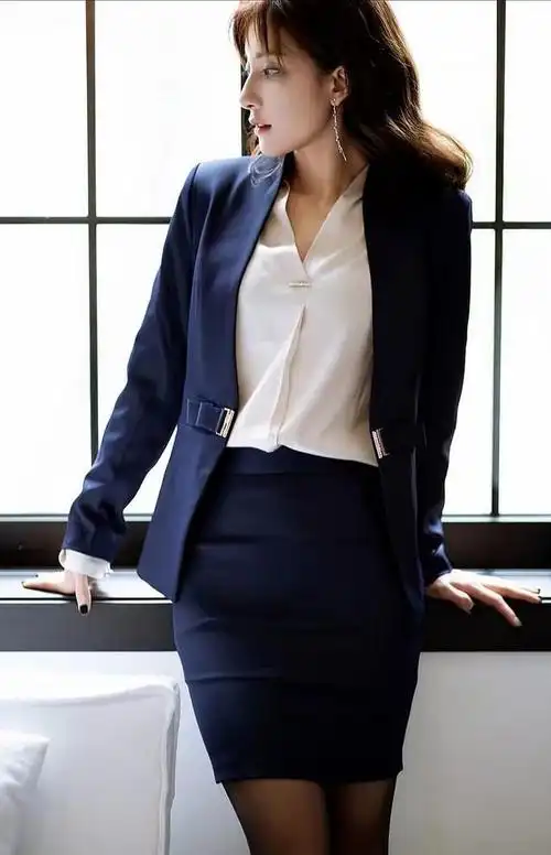 公司的美女秘书月入3万,时尚穿搭是她拿高薪的底气|职业装|卷发|大