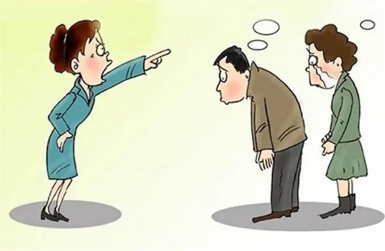 虚伪的人,往往是"表里不一",当面一套背后一套的 这样的人,在社交中最