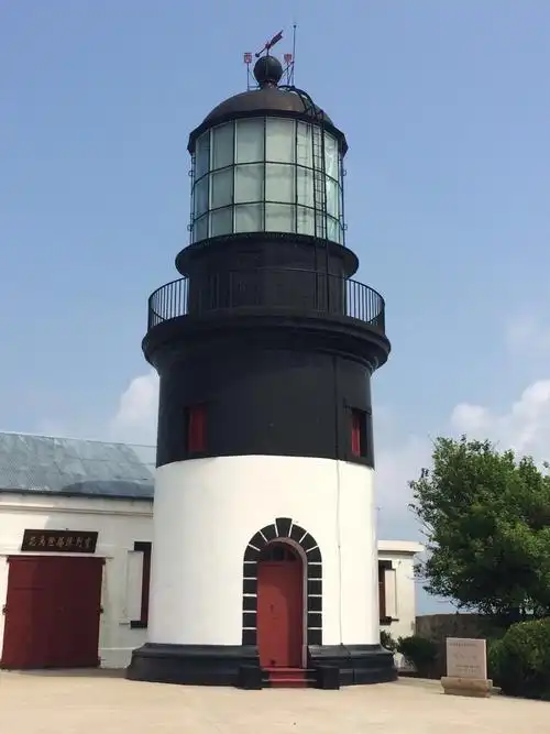 最著名的灯塔,1870年建造 花鸟灯塔