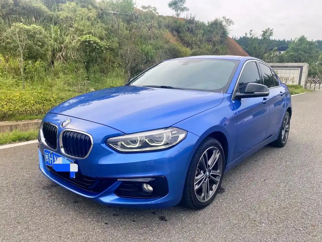 2018年宝马1系.#二手汽车 新到18年宝马118i 运动 - 抖音