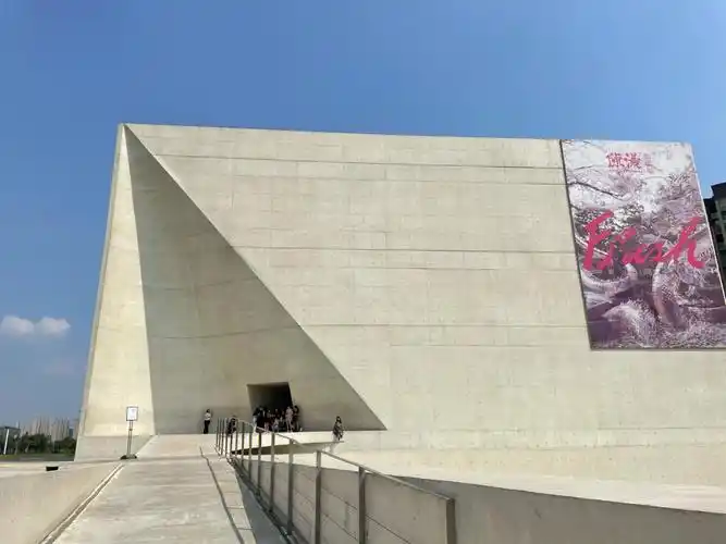 长沙攻略谢子龙影像艺术馆李自健美术馆