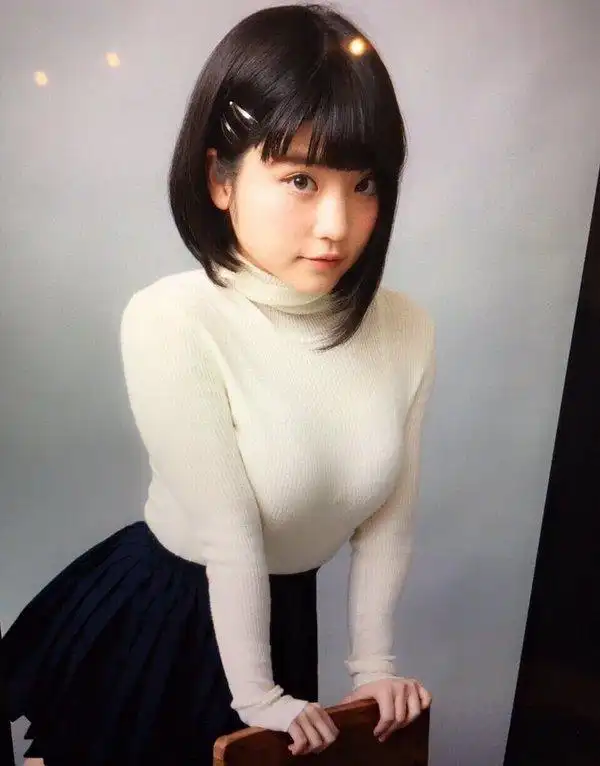 17岁就这么胸 性感偶像写真