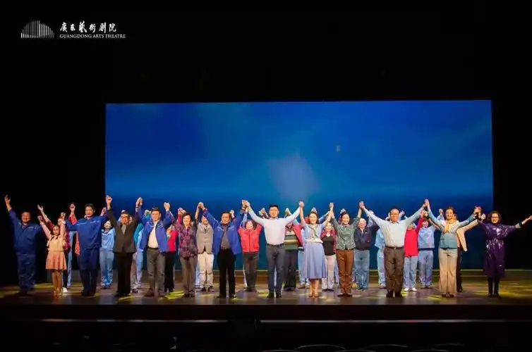 观众特评 | 话剧《巨轮出海》,一出讴歌时代奋斗者的好戏